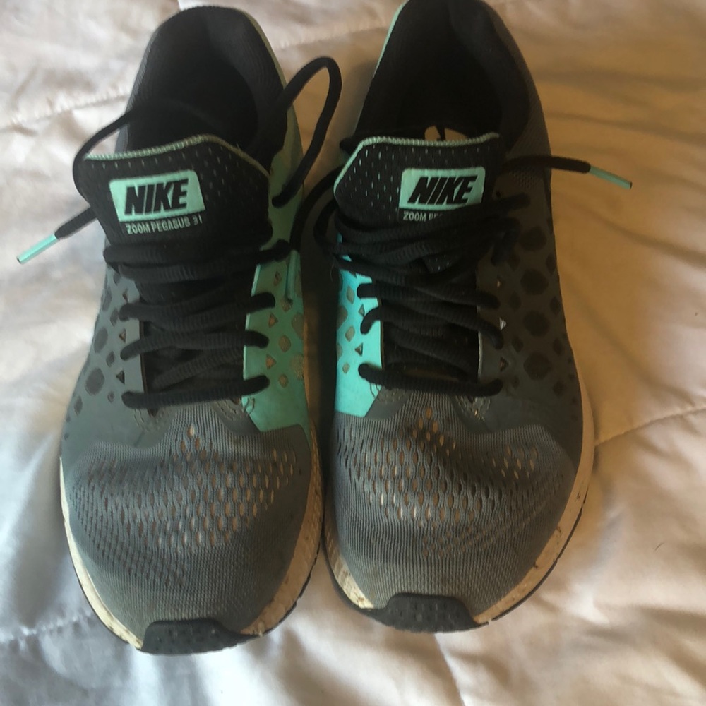 Women’s Nike running shoes size 9M